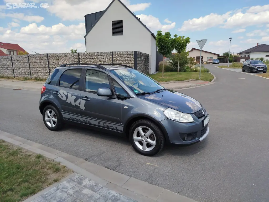 Suzuki SX4 1.6i, vyhřívaná sedadla, aut. klima